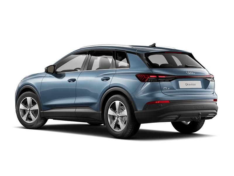 Gebraucht Audi Q4 e-tron Ambiente 210 kW (286 PS) 2025 Geysirblau metallic SUV