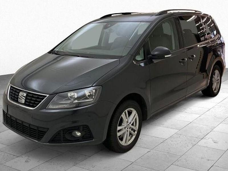 Grau Gebraucht 2021 Seat Alhambra Style Van / Kleinbus | 18.980 € - Bild 1/3