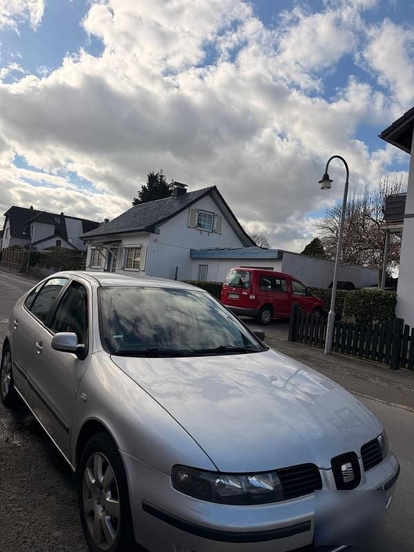 Gebraucht Seat Leon 101 PS (74 kW) 2000 Silber Kleinwagen