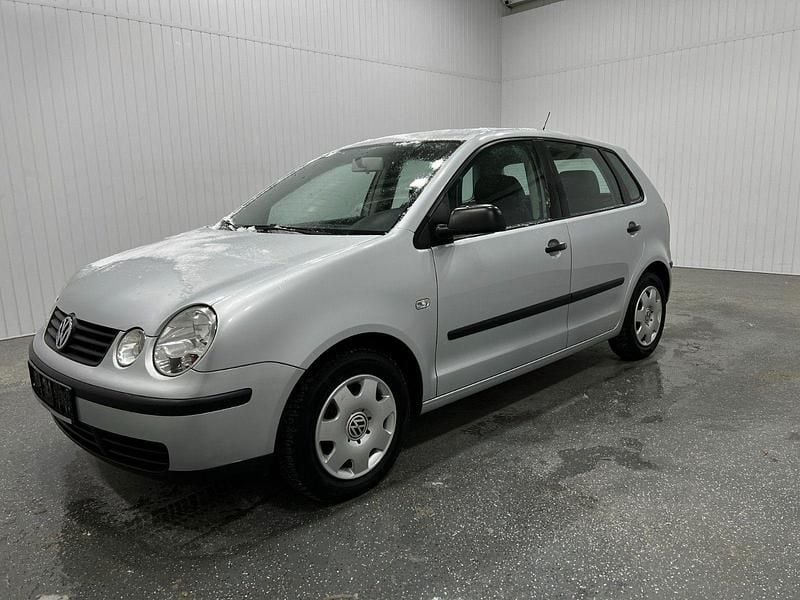 Gebraucht VW Polo 75 PS (55 kW) 2004 Silber Kleinwagen