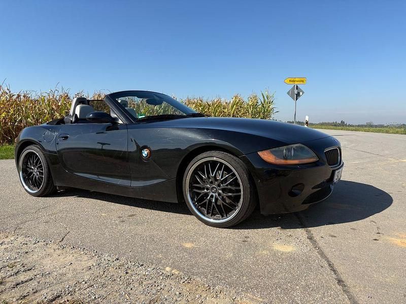Gebraucht BMW Z4 Performance 192 PS (141 kW) 2003 Schwarz Cabrio