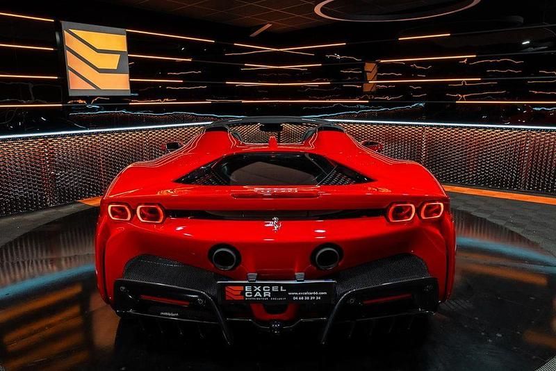 Second-hand Ferrari SF90 999 CP (734 kW) 2023 Roșu Cabrio