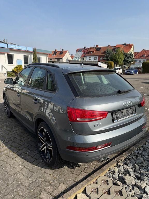 Gebraucht Audi Q3 Ambiente 150 PS (110 kW) 2015 Grau SUV