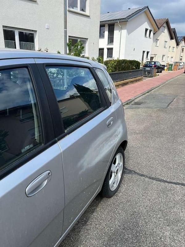 Gebraucht Chevrolet Kalos SX 94 PS (69 kW) 2006 Silber Limousine
