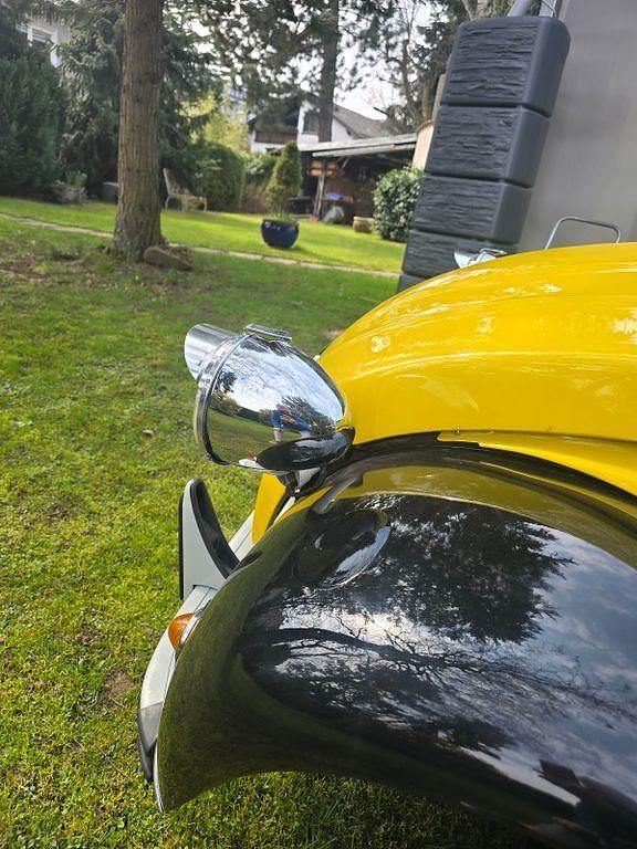 Second-hand Citroën 2CV 29 CP (21 kW) 1987 Galben Berlinǎ