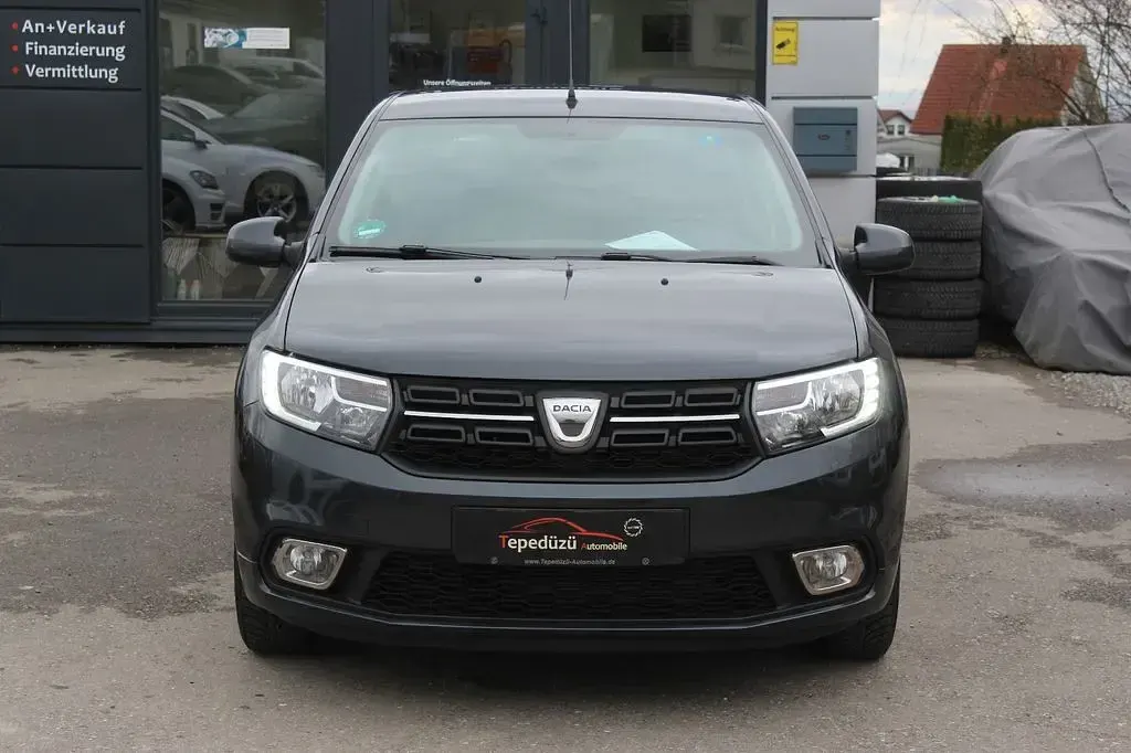 Gebraucht Dacia Sandero Comfort 90 PS (66 kW) 2019 Grau Limousine