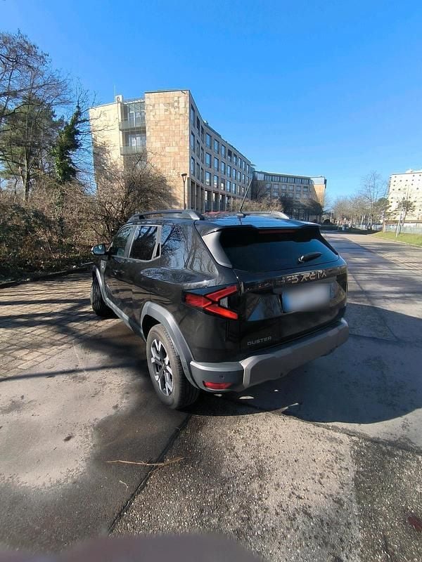 Gebraucht Dacia Duster 131 PS (96 kW) 2025 Schwarz SUV