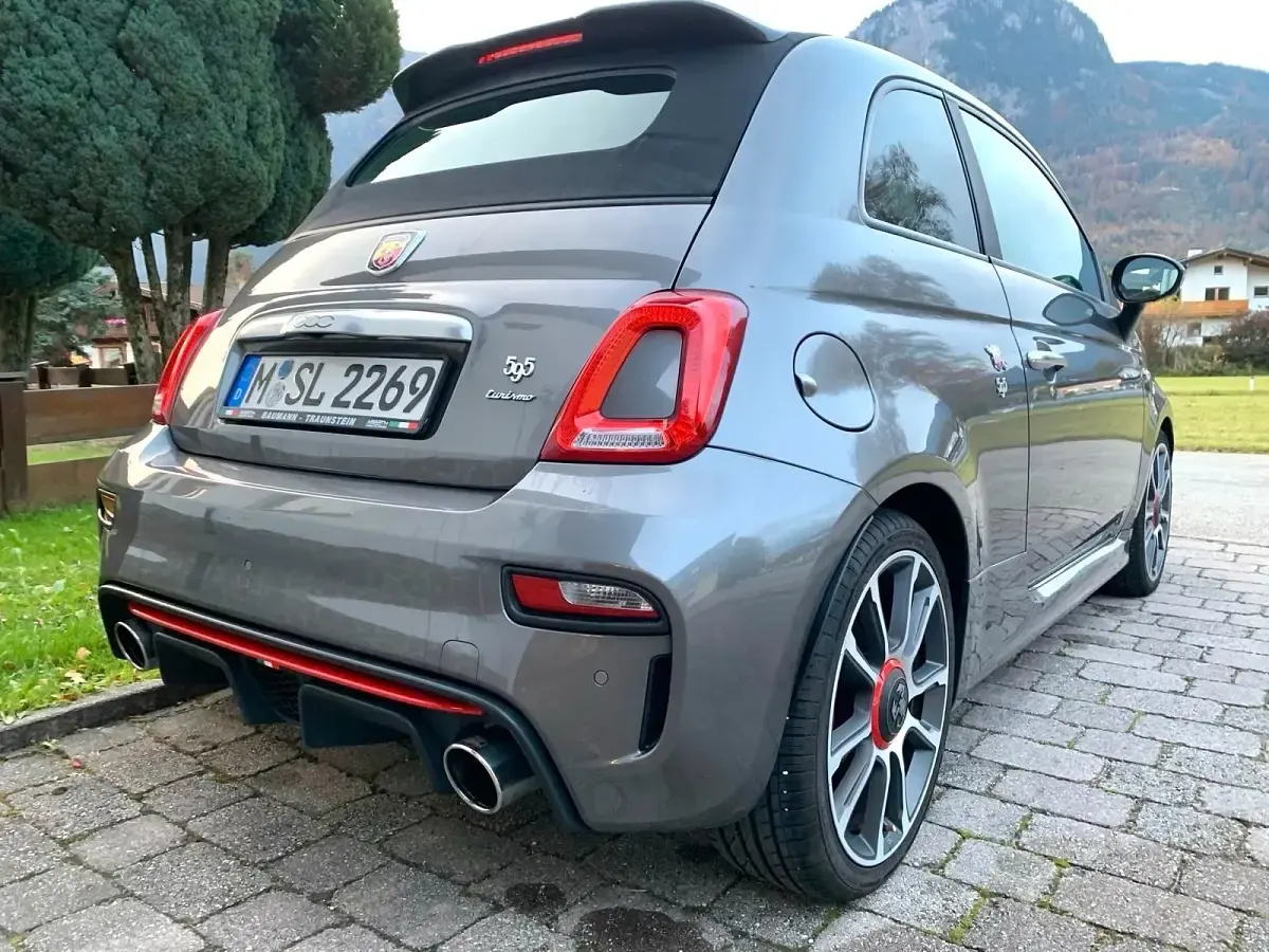 Gebraucht Abarth 595C Turismo 164 PS (120 kW) 2016 Grau Cabrio