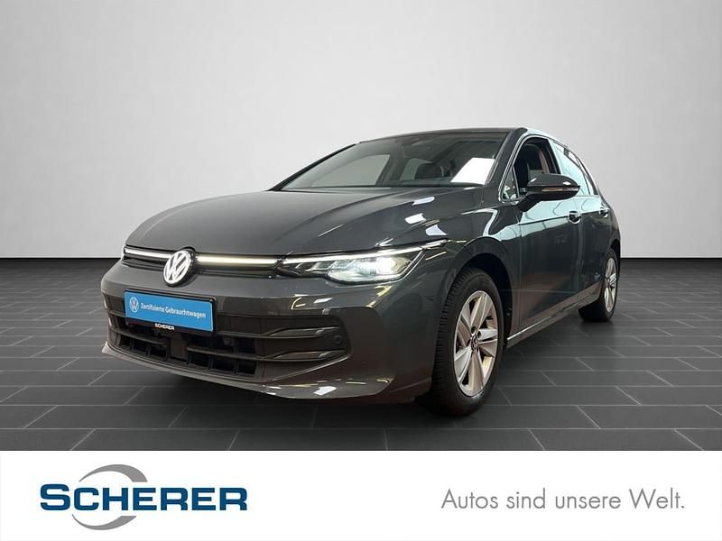 Gebraucht VW Golf VIII Life 150 PS (110 kW) 2024 Delfingrau metallic (metallic) Limousine
