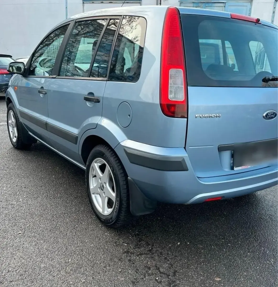 Gebraucht Ford Fusion 80 PS (58 kW) 2006 Blau Kleinwagen