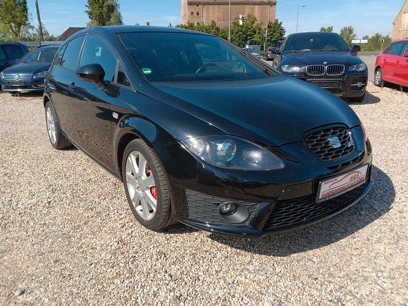 Gebraucht Cupra Leon 265 PS (194 kW) 2012 "universo" schwarz Limousine