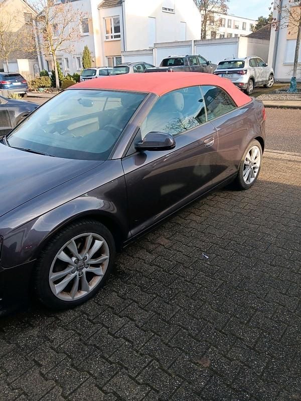 Gebraucht Audi A3 Cabriolet 160 PS (117 kW) 2011 Andere farben Cabrio