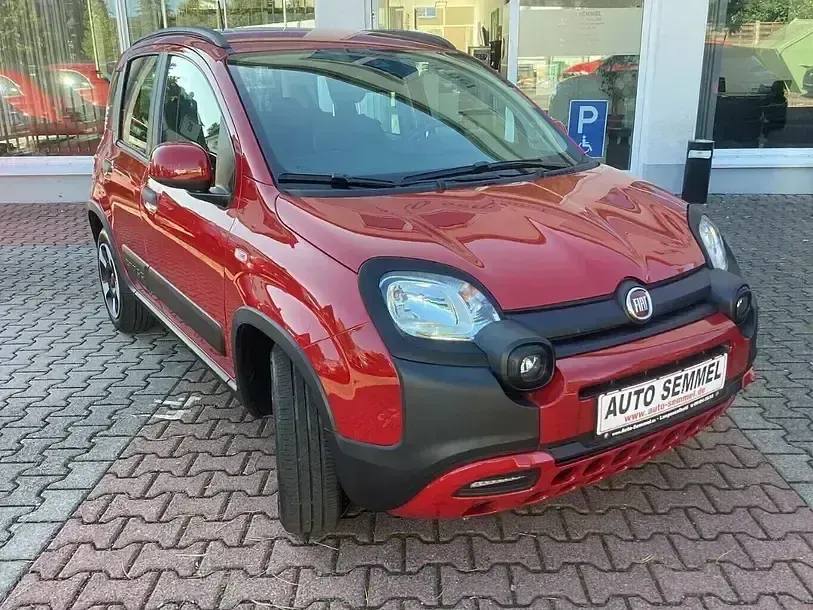 Gebraucht Fiat Panda Cross Cross 69 PS (50 kW) 2023 Rot Kleinwagen