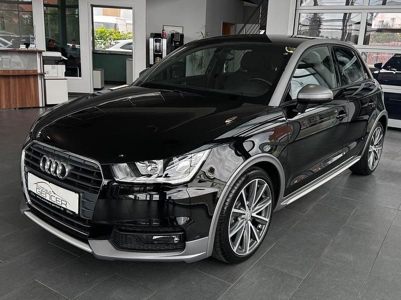 Schwarz Gebraucht 2017 Audi A1 Sportback Sport Kleinwagen | 16.890 € (Fairer Preis) - Bild 1/4
