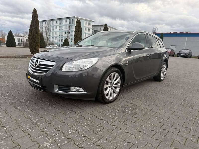 Usado Opel Insignia S 160 HP (117 kW) 2012 Cinzento Carrinha