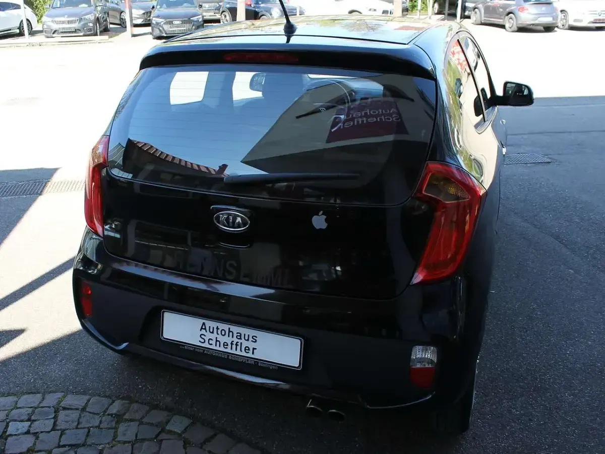 Gebraucht Kia Picanto Edition 7 69 PS (50 kW) 2012 Galaxyschwarz met. Kleinwagen