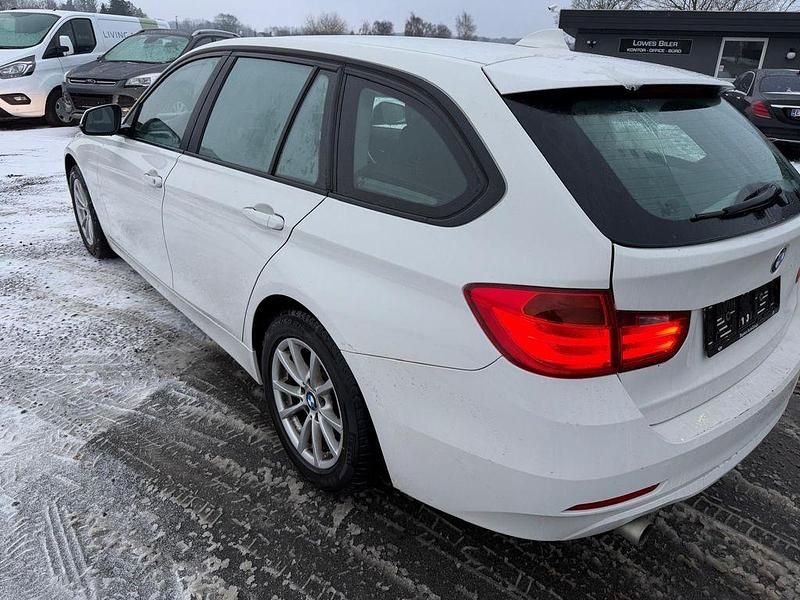 Gebraucht BMW 320 184 PS (135 kW) 2015 Weiß Kombi