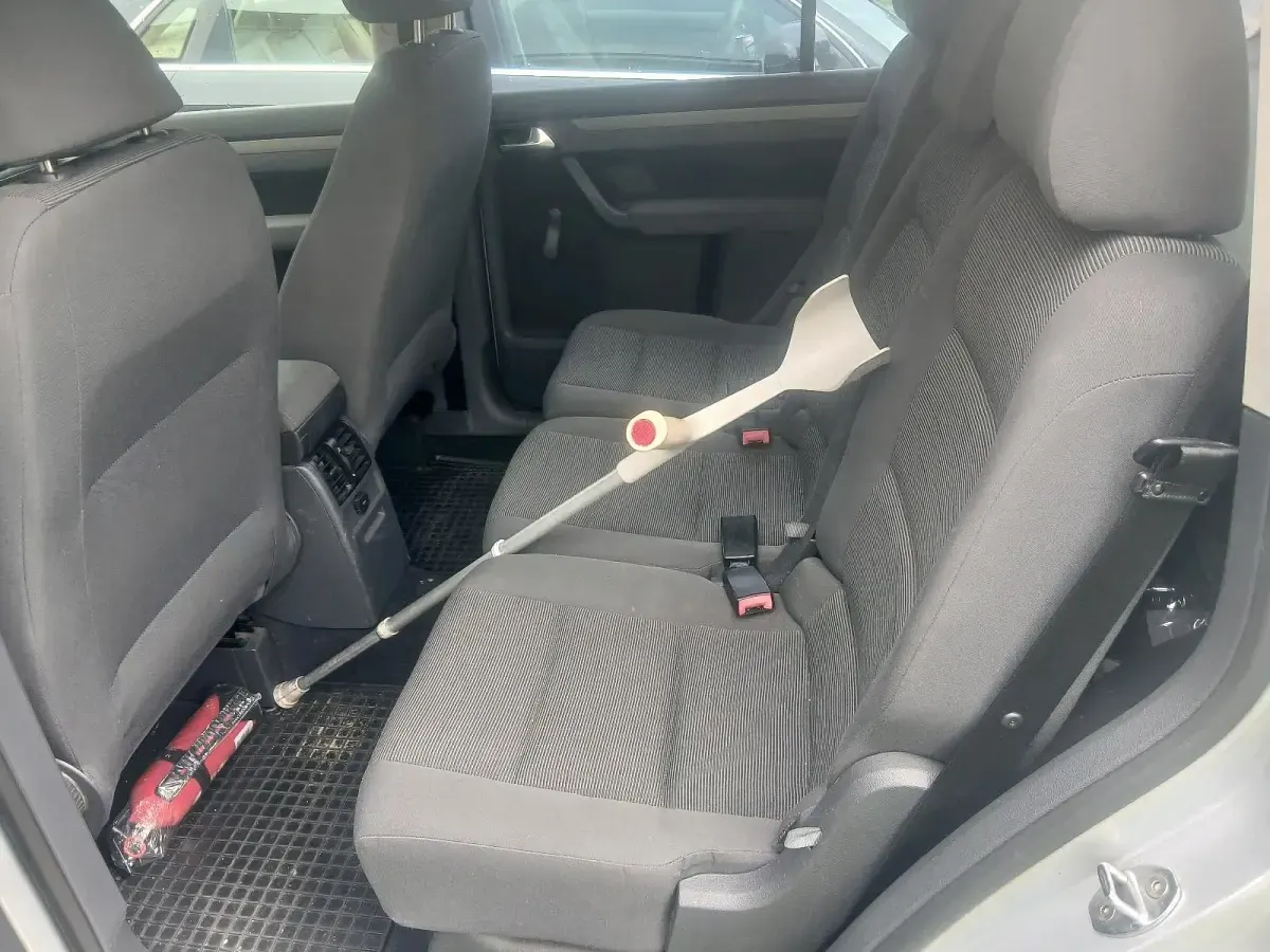 Gebraucht VW Touran 105 PS (77 kW) 2007 Silber Van / Kleinbus