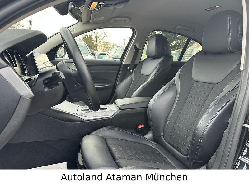 Gebraucht BMW 330 Advantage 265 PS (194 kW) 2019 Schwarz Limousine