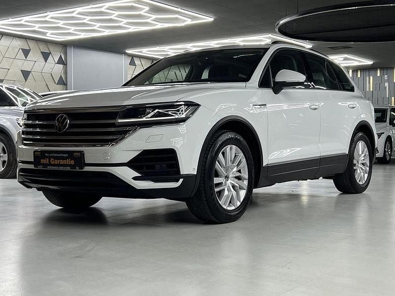 Weiß Gebraucht 2022 VW Touareg SUV | 41.990 € (Superpreis) - Bild 1/4