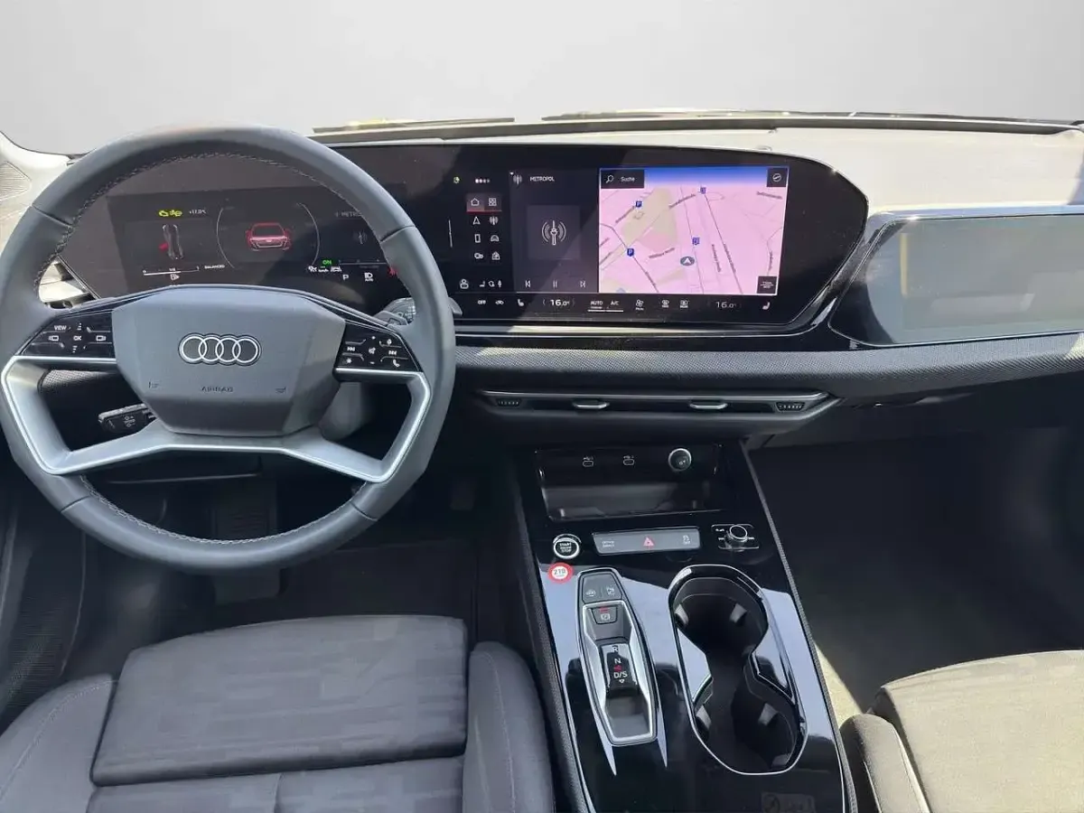 Gebraucht Audi A5 Advanced Plus 204 PS (150 kW) 2025 Chronosgrau metallic (metallic) Limousine