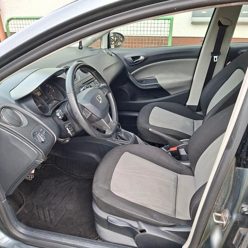 Gebraucht Seat Ibiza Style 105 PS (77 kW) 2015 Grau Kleinwagen