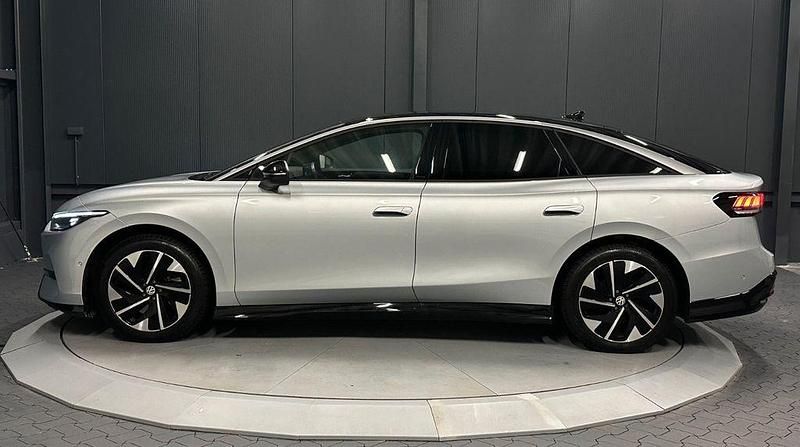 Gebraucht VW ID.7 Pro 210 kW (286 PS) 2024 Scale silver metallic Limousine