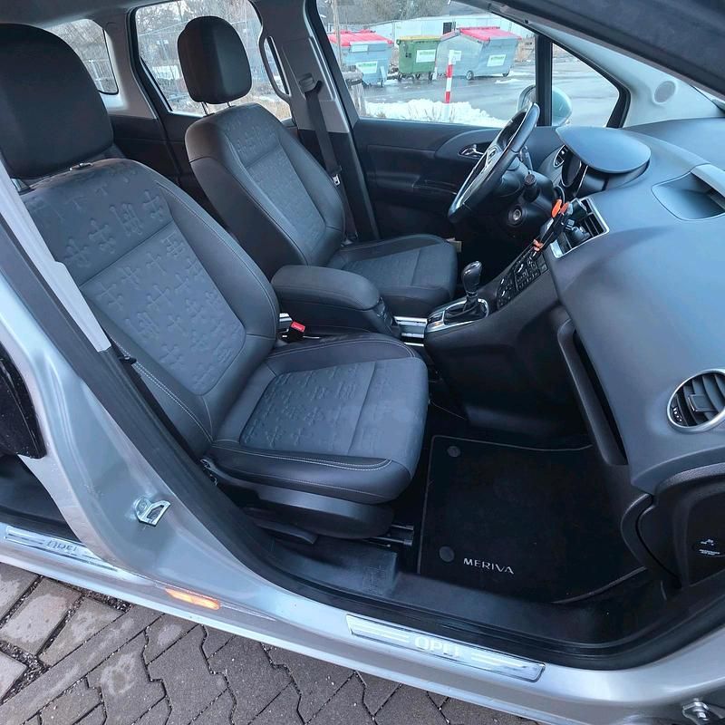 Gebraucht Opel Meriva 100 PS (73 kW) 2011 Silber Van / Kleinbus