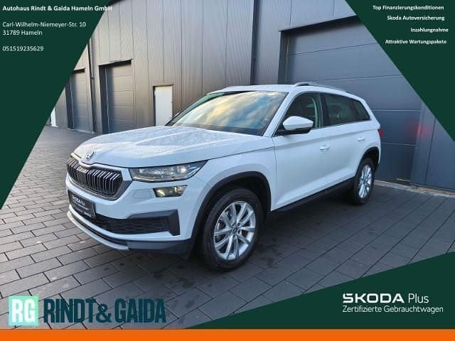 Weiss Gebraucht 2024 Skoda Kodiaq Style SUV | 30.970 € (Superpreis) - Bild 1/4