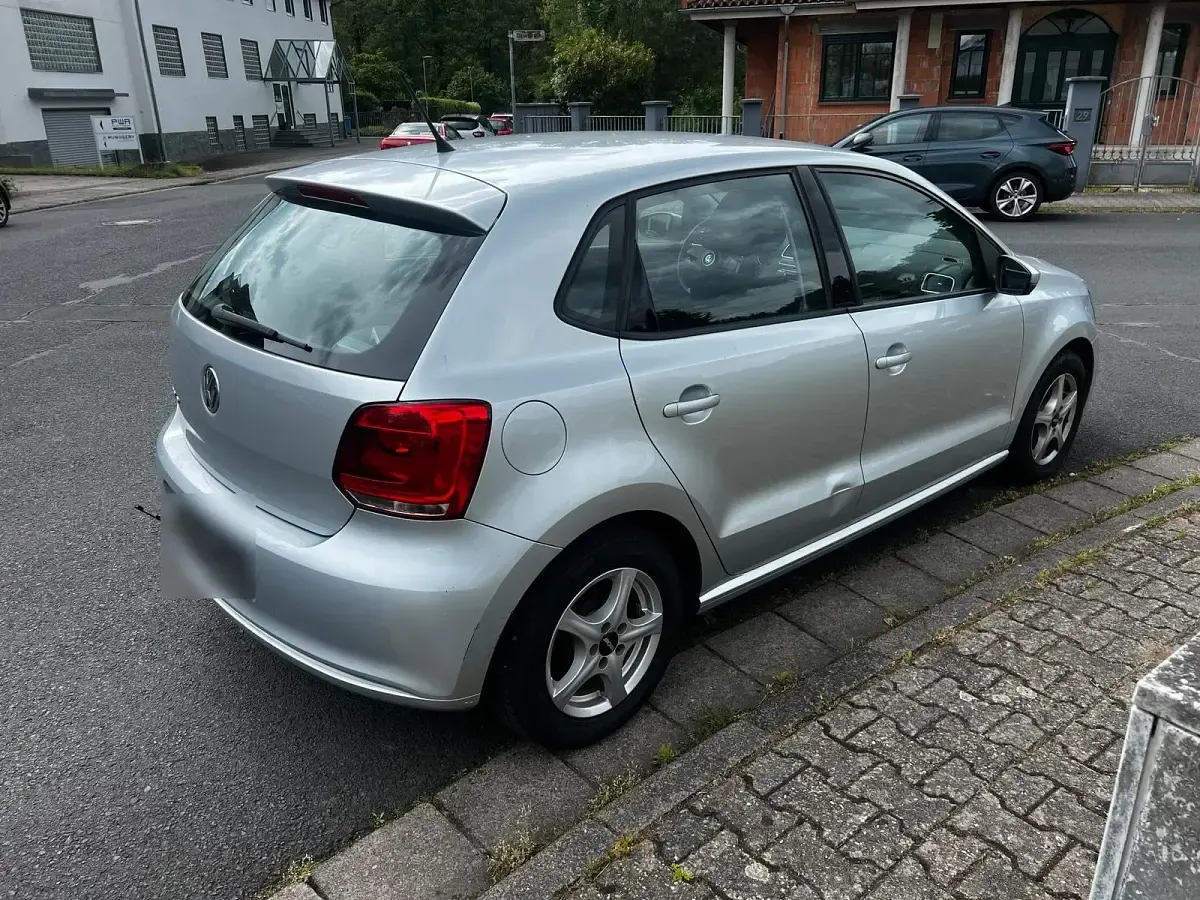 Gebraucht VW Polo 69 PS (50 kW) 2011 Silber Kleinwagen