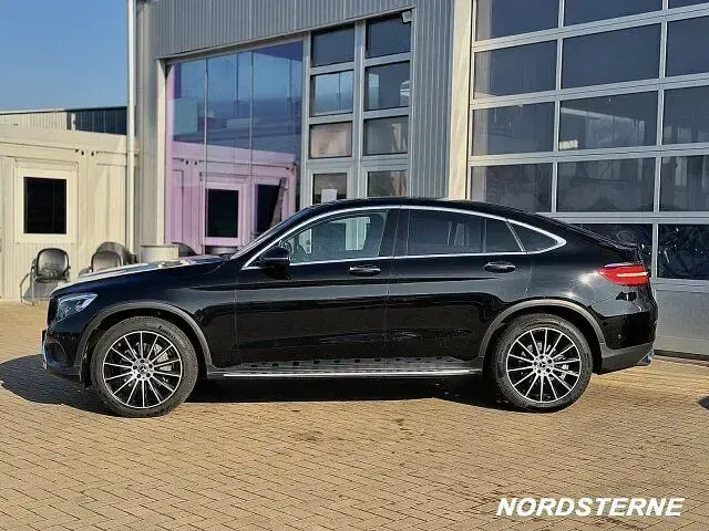 Gebraucht Mercedes GLC250 204 PS (150 kW) 2016 Obsidianschwarz  lack SUV