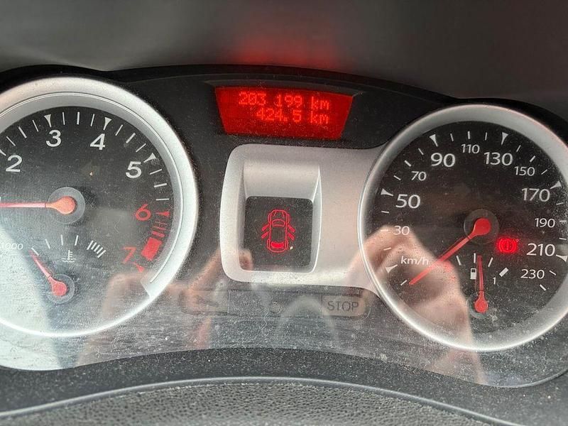 Gebraucht Renault Clio II Dynamique 103 PS (75 kW) 2009 Schwarz Limousine