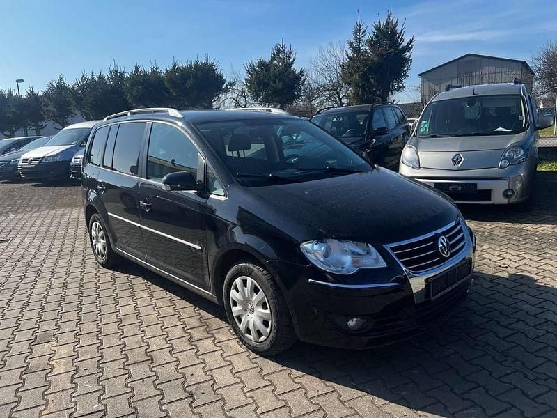 Gebraucht VW Touran Highline 140 PS (102 kW) 2009 Deep black perleffekt Van / Kleinbus