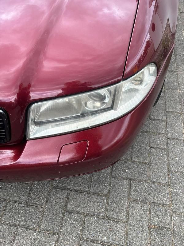 Rot Gebraucht 1999 Audi A4 Basis Limousine | 2.490 € (Fairer Preis) - Bild 1/4