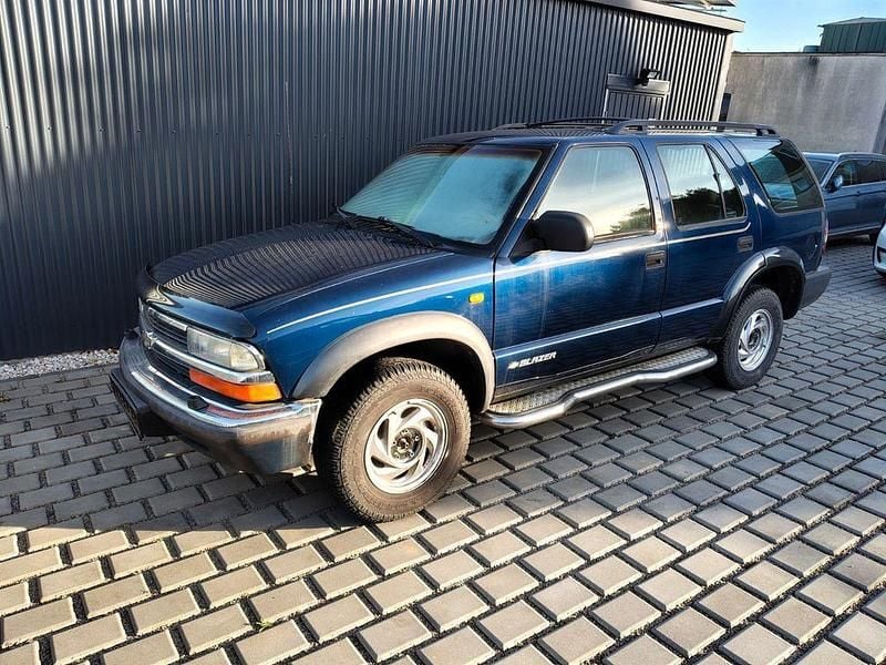 Blau Gebraucht 2000 Chevrolet Blazer LT SUV | 2.990 € (Superpreis) - Bild 1/4
