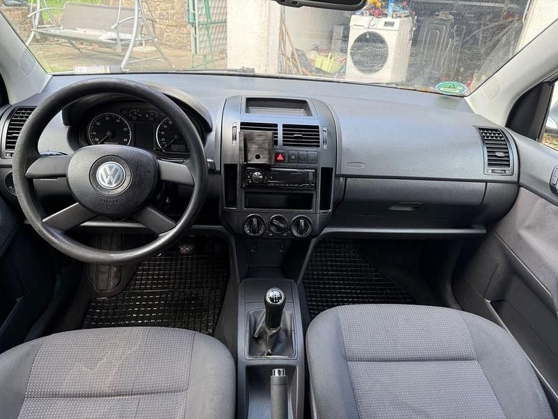 Silber Gebraucht 2004 VW Polo Basis Limousine | 1.500 € (Fairer Preis) - Bild 1/4