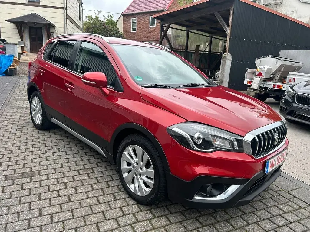 Second-hand Suzuki SX4 S-Cross Comfort+ 111 CP (81 kW) 2017 Roșu SUV