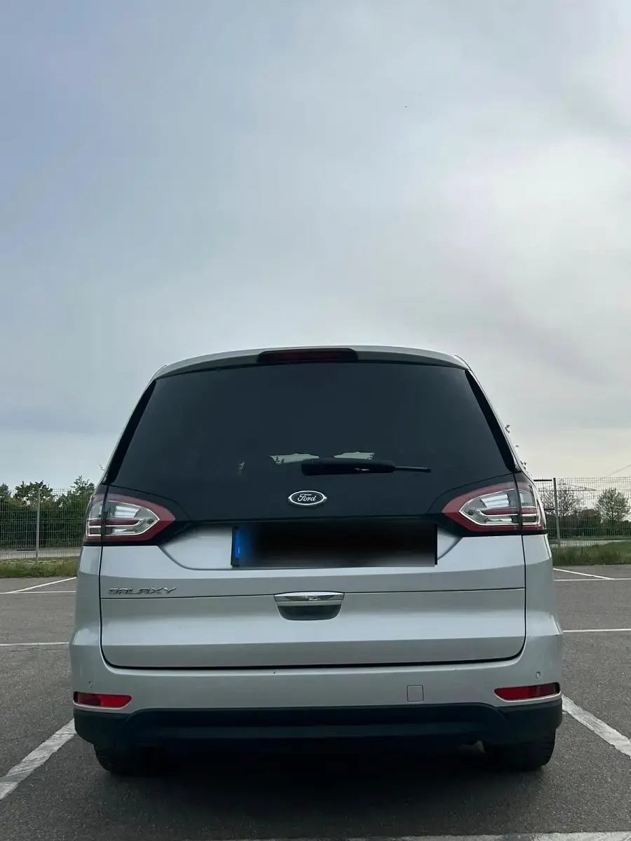 Usata Ford Galaxy 165 CV (121 kW) 2016 Argento Monovolume