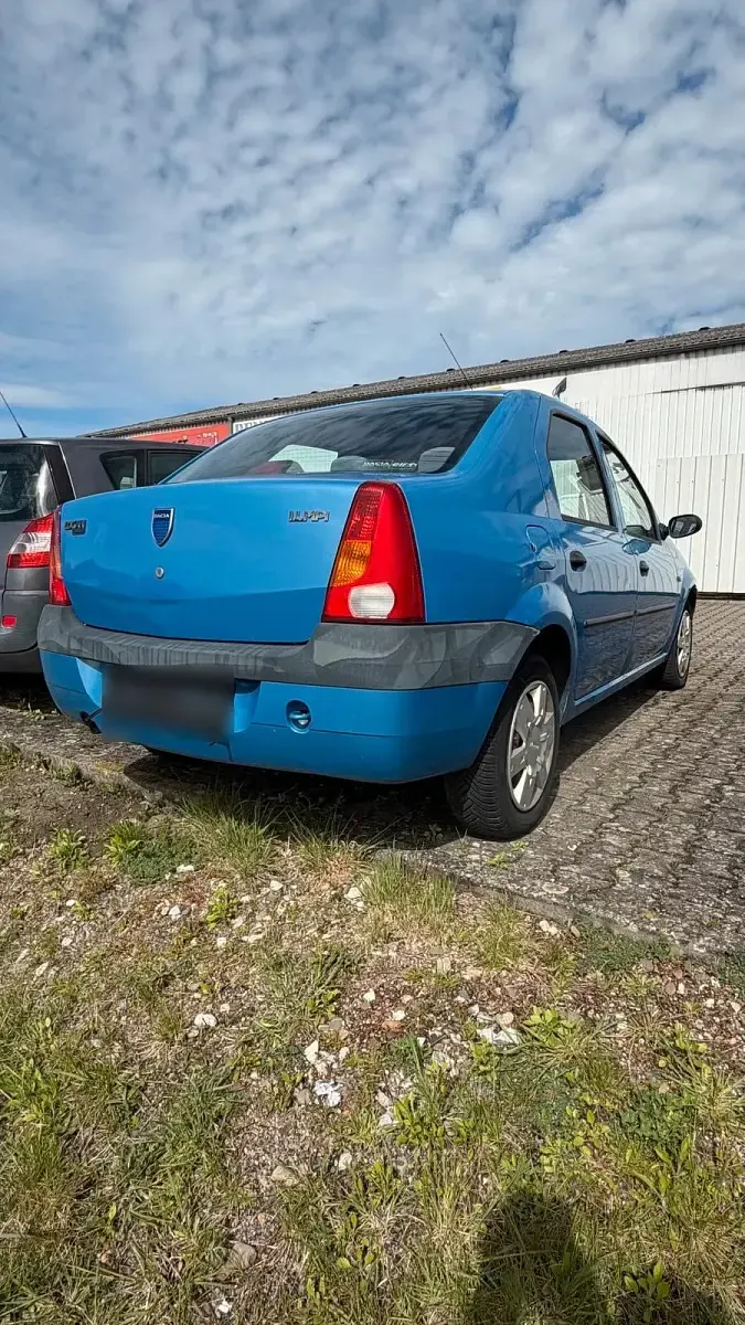 Używany Dacia Logan 75 KM (55 kW) 2006 Niebieski Sedan/Limuzyna