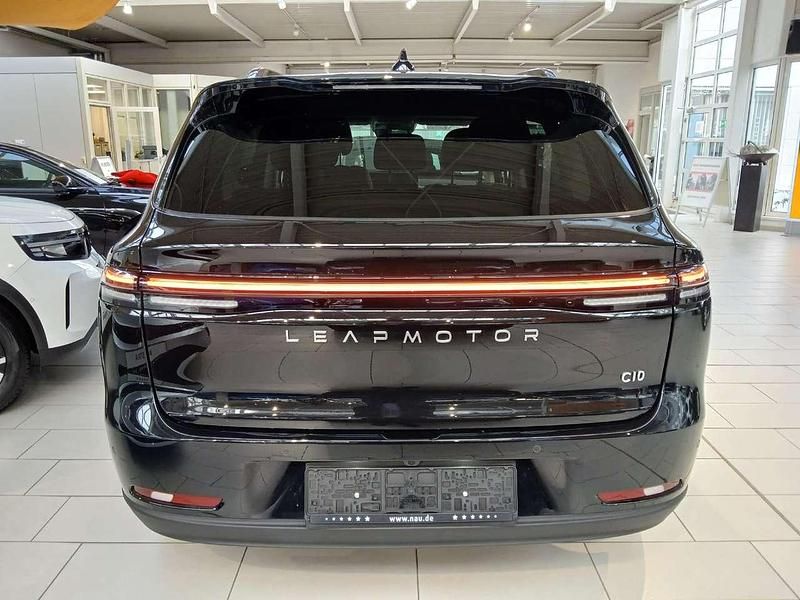 Gebraucht Leapmotor C10 160 kW (218 PS) 2026 Metallic black SUV