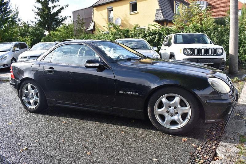 Gebraucht Mercedes SLK230 Edition 197 PS (144 kW) 2003 Schwarz Cabrio