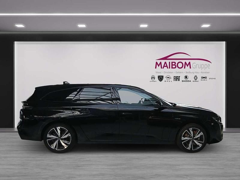 Gebraucht Peugeot 308 Allure 150 PS (110 kW) 2022 Lackierung schwarz perla nera/ Kombi