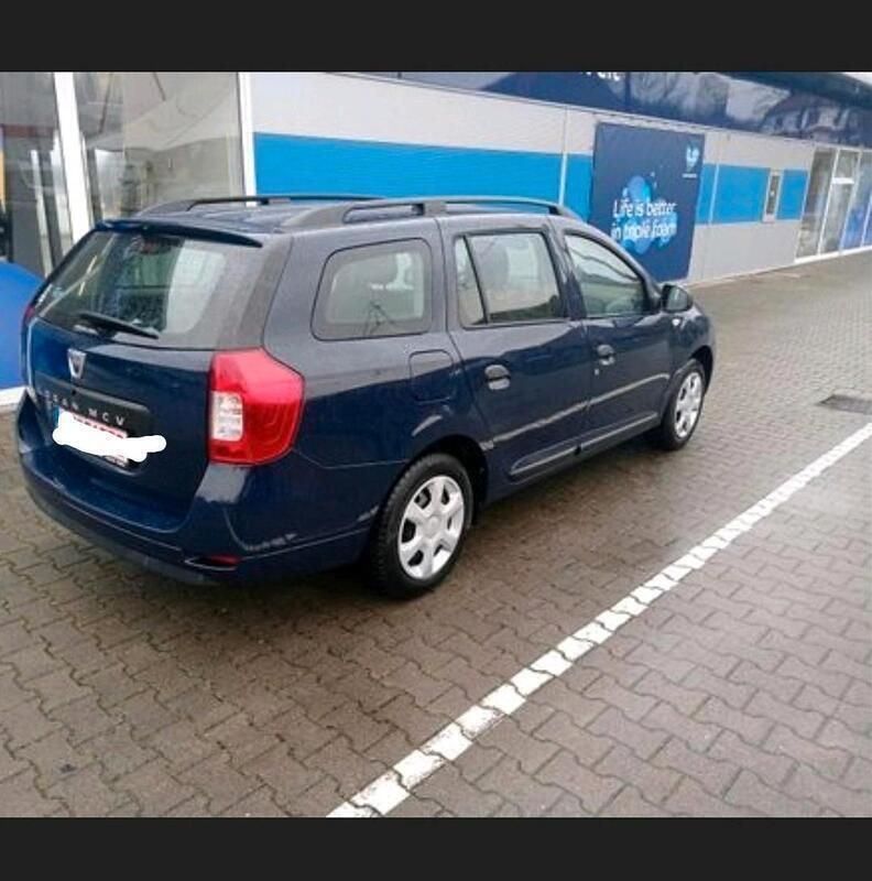 Blau Gebraucht 2016 Dacia Logan Limousine | 5.500 € (Fairer Preis) - Bild 1/4