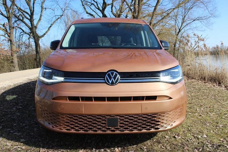 Gebraucht VW Caddy Maxi Life Life 122 PS (89 kW) 2021 Braun Van / Kleinbus