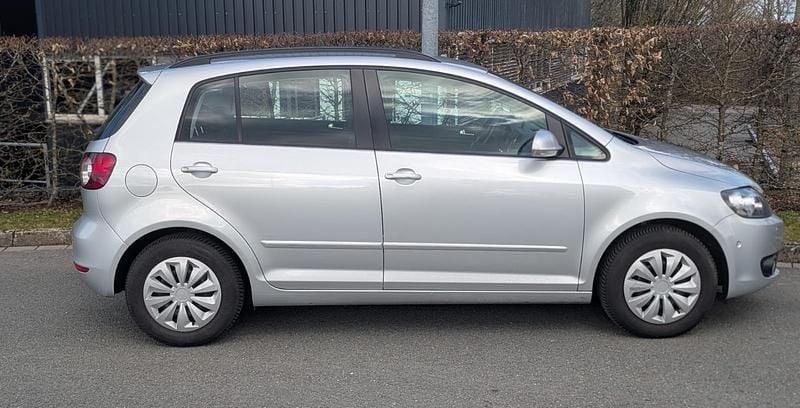 Gebraucht VW Golf VI 125 PS (91 kW) 2010 Silber Kleinwagen