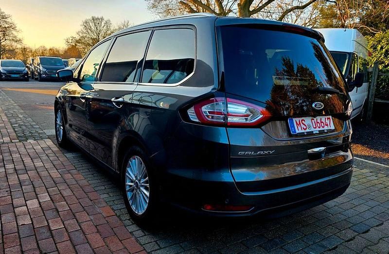 Gebraucht Ford Galaxy Titanium 179 PS (131 kW) 2015 Magnetic Van / Kleinbus
