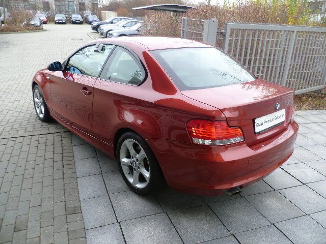 Gebraucht BMW 120 Coupé Advantage 177 PS (130 kW) 2008 Rot metallic Coupé