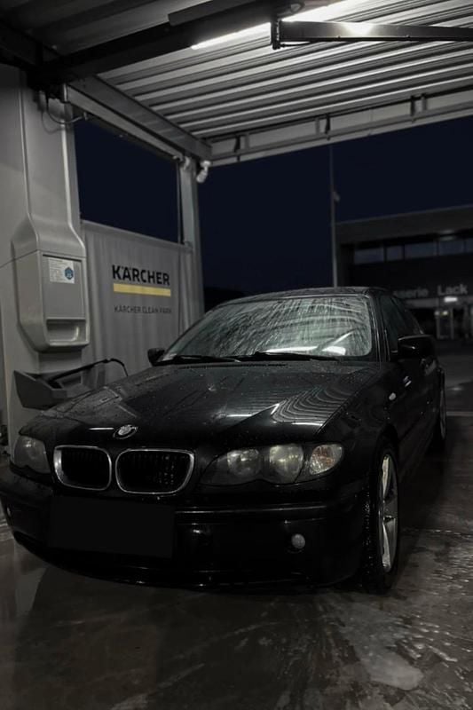 Gebraucht BMW 320 150 PS (110 kW) 2002 Schwarz Limousine