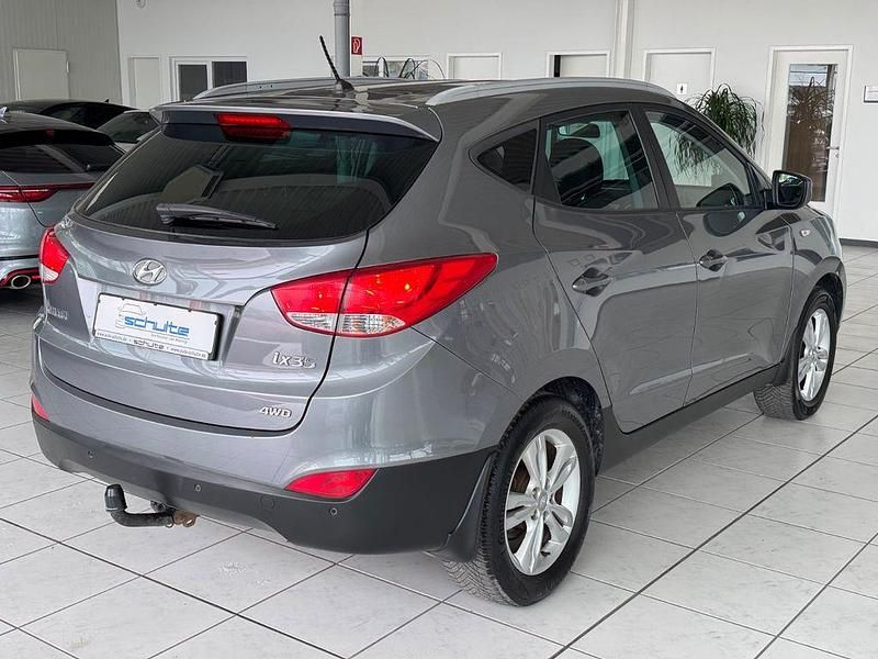 Gebraucht Hyundai ix35 163 PS (119 kW) 2013 Grau SUV