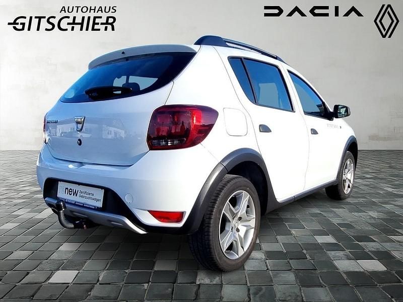 Gebraucht Dacia Sandero Deal 101 PS (74 kW) 2020 Weiß Limousine